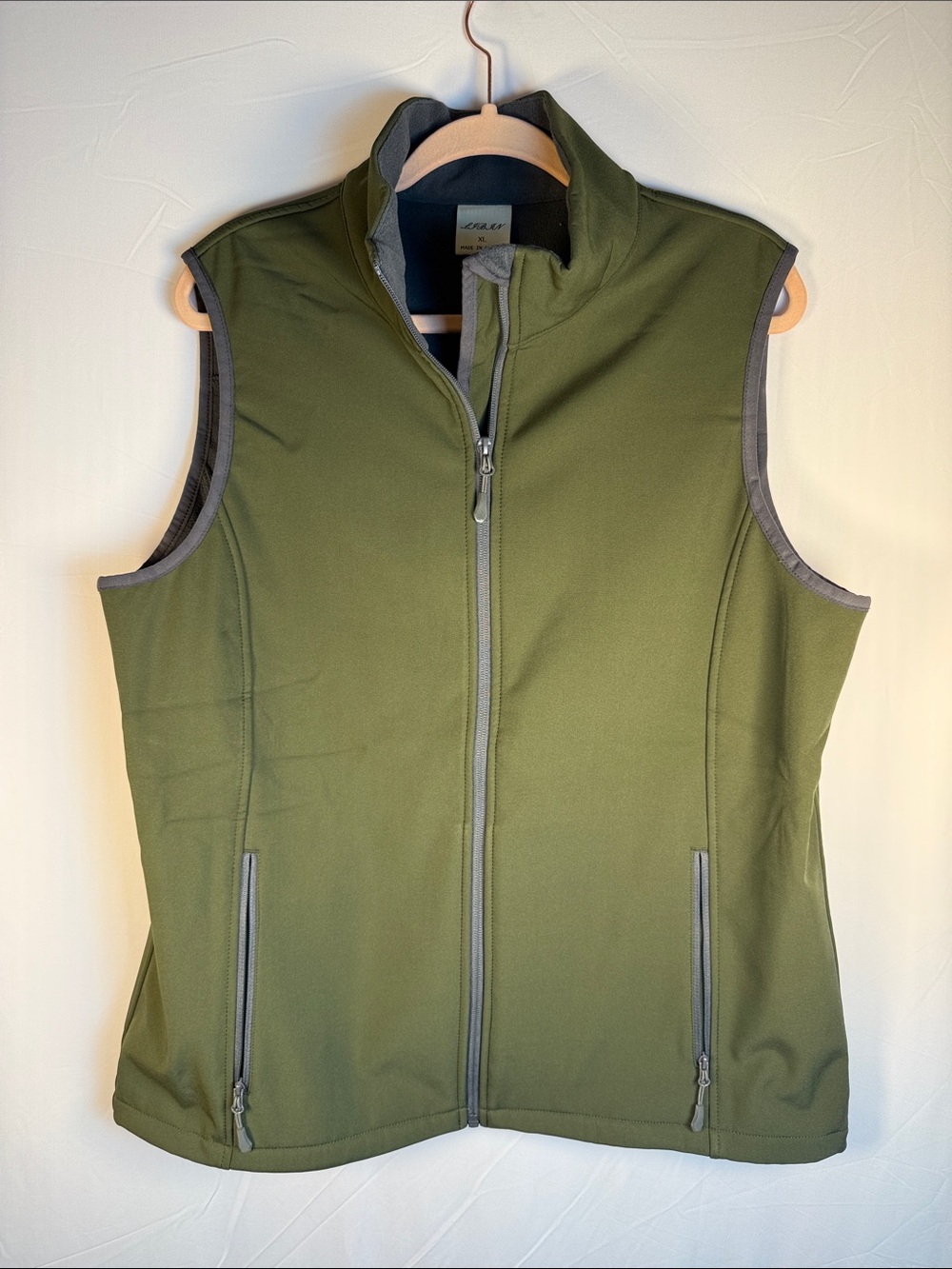 Libin Women’s Olive Green Golf Softshell Vest - Zipper Front